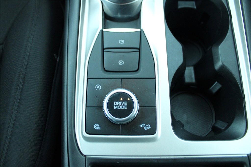 Used 2020 Ford Explorer XLT w/ Comfort Package image 23