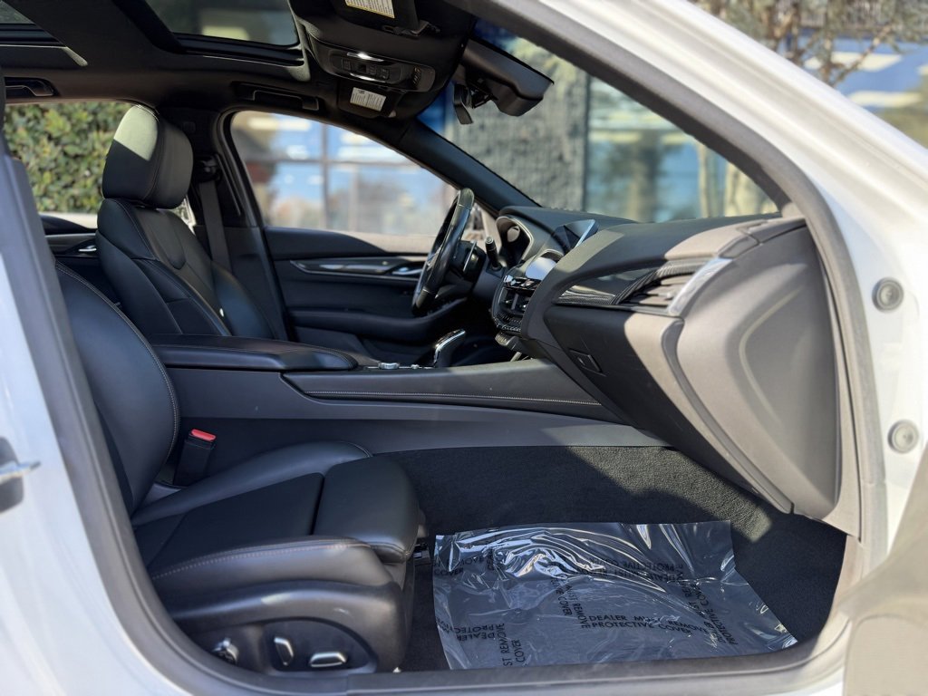 Used 2021 Cadillac CT5 V image 32