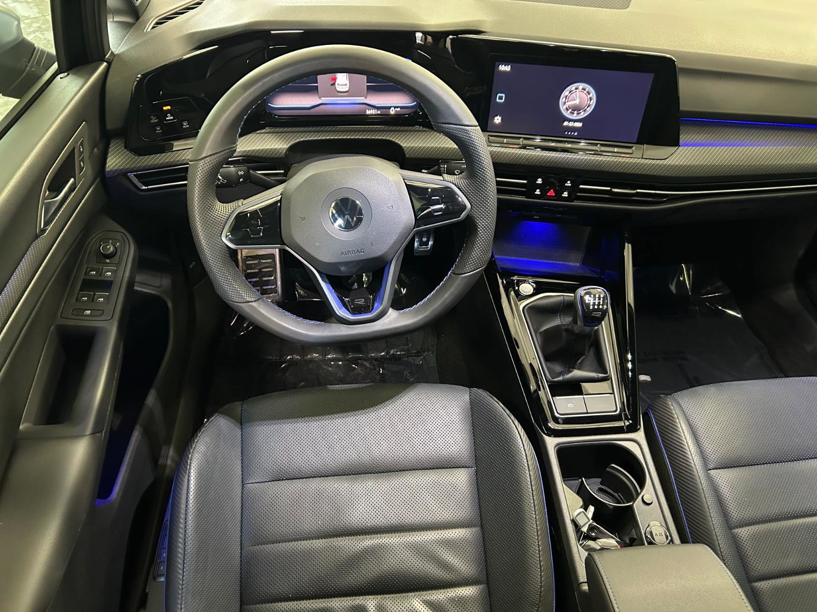 Used 2023 Volkswagen Golf R image 22