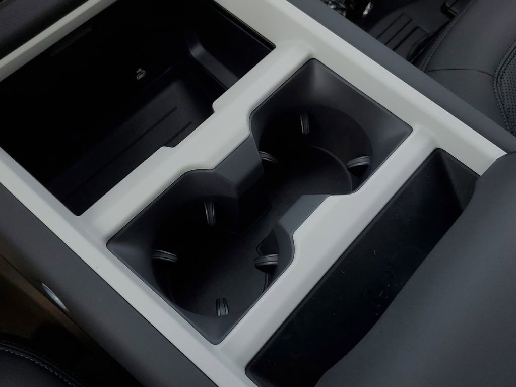 Certified 2025 Land Rover Defender 90 S image 30