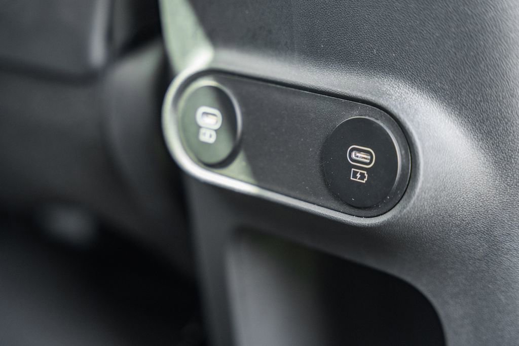 New 2025 Hyundai Ioniq 5 SEL image 32