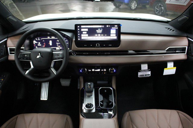 New 2026 Mitsubishi Outlander SEL image 20