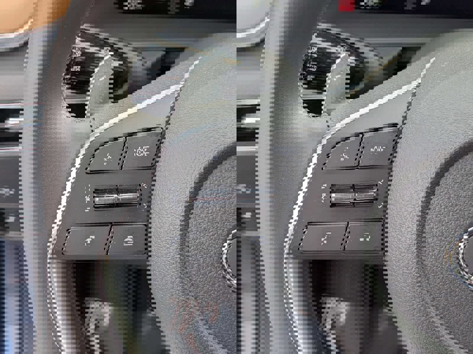 Used 2021 Hyundai Sonata Limited w/ Preferred Accessory Package image 22