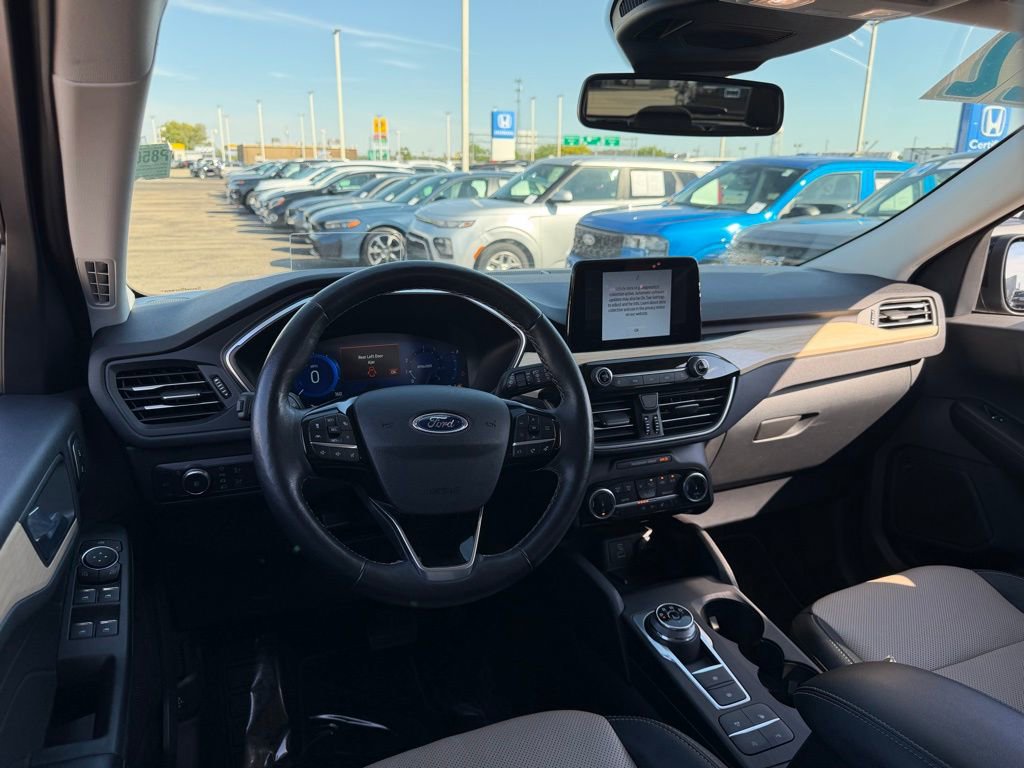 Certified 2022 Ford Escape Titanium w/ Titanium Elite Package AWD/4WD image 14