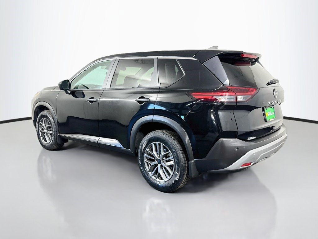 Used 2023 Nissan Rogue S FWD image 7