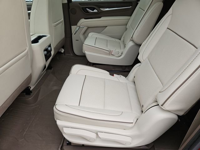 Used 2021 GMC Yukon XL Denali w/ Denali Premium Package RWD image 16