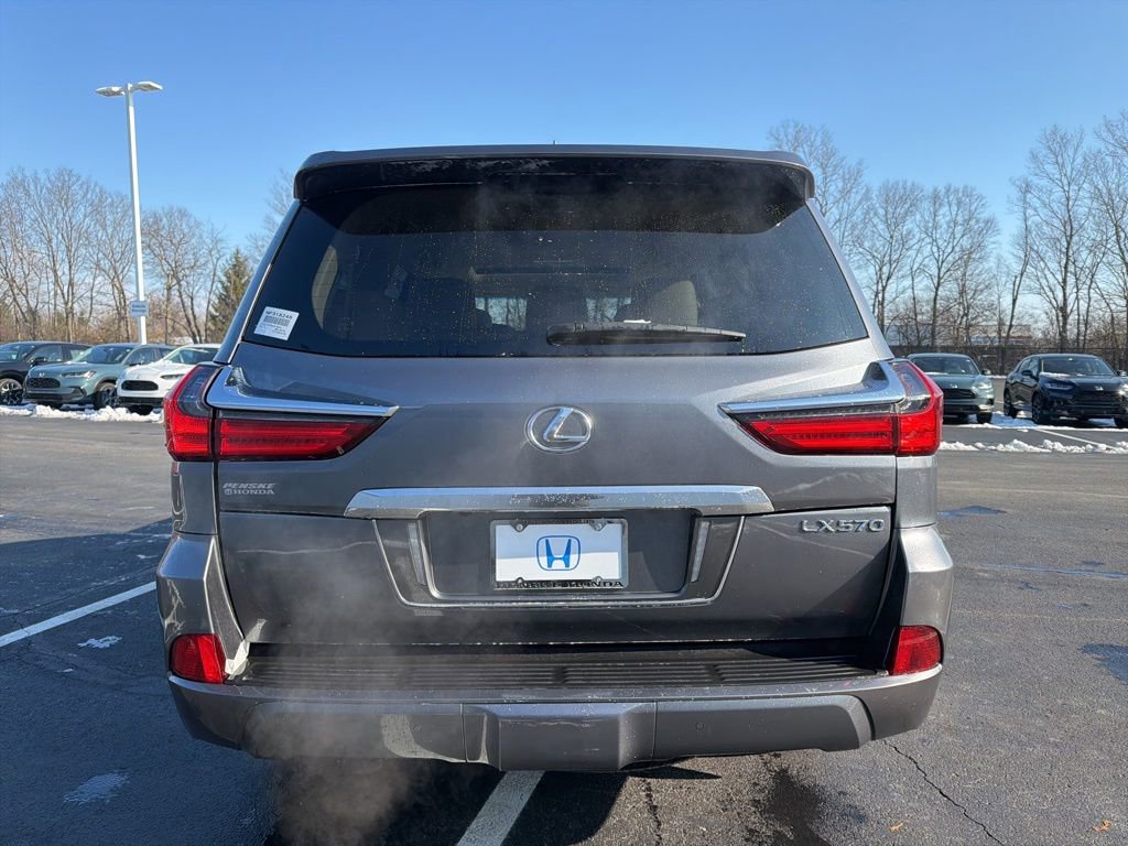 Used 2020 Lexus LX 570 4WD w/ Luxury Package image 4