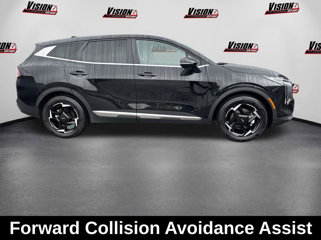 Used 2026 Kia Sportage EX FWD image 4