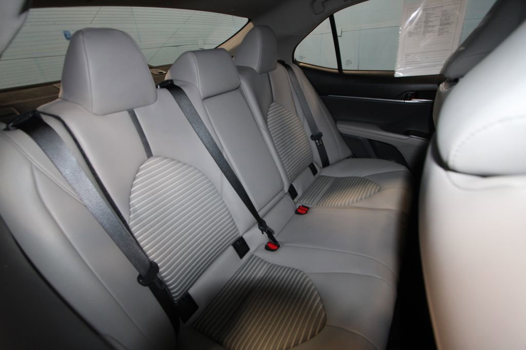 Used 2024 Toyota Camry SE FWD image 21