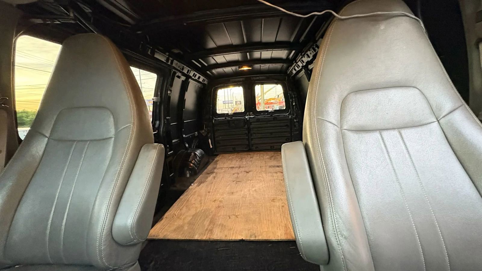 Used 2013 Chevrolet Express 1500 w/ Power Package image 12