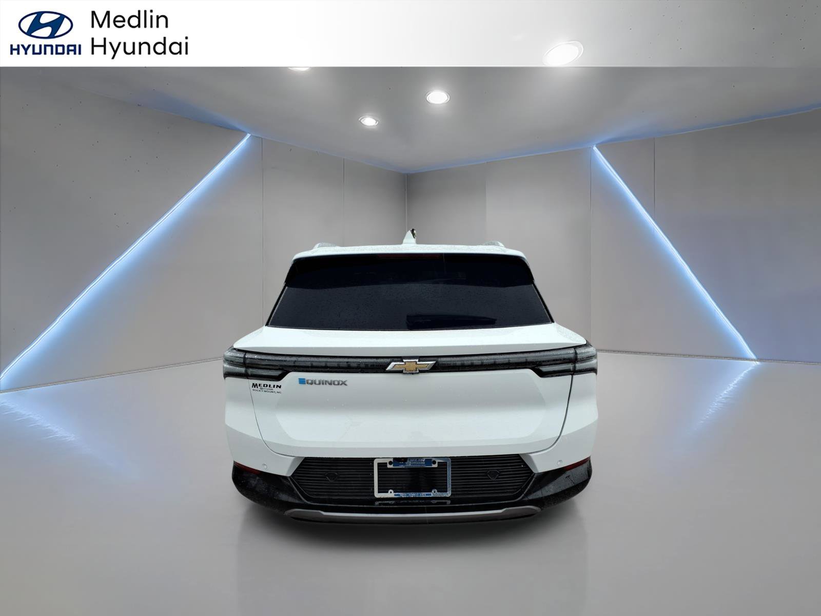 Used 2024 Chevrolet Equinox EV LT w/ Active Safety Package 3 image 4