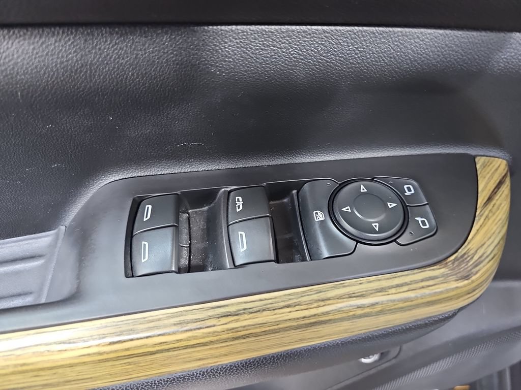 Used 2019 GMC Acadia Denali AWD/4WD image 35
