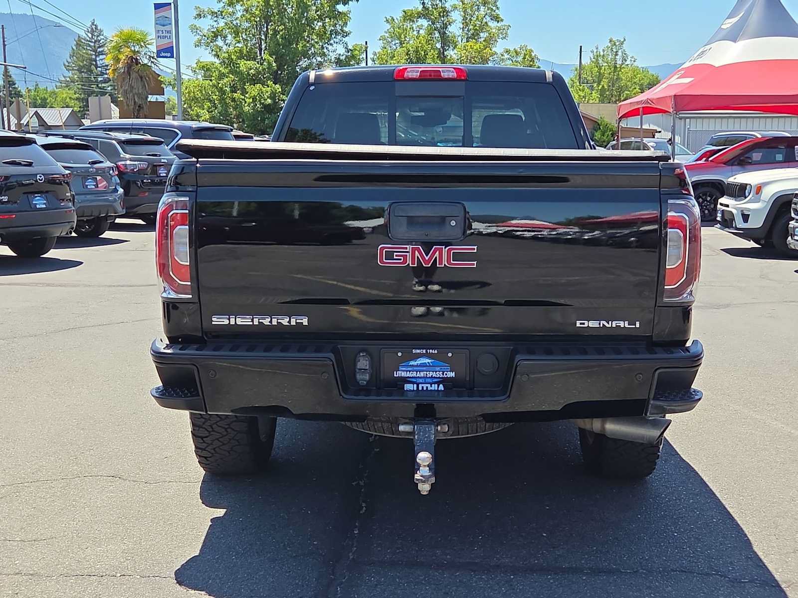 Used 2018 GMC Sierra 1500 Denali AWD/4WD image 13