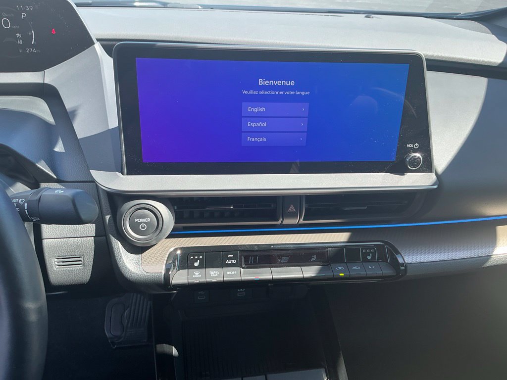 Certified 2024 Toyota Prius XLE FWD image 21
