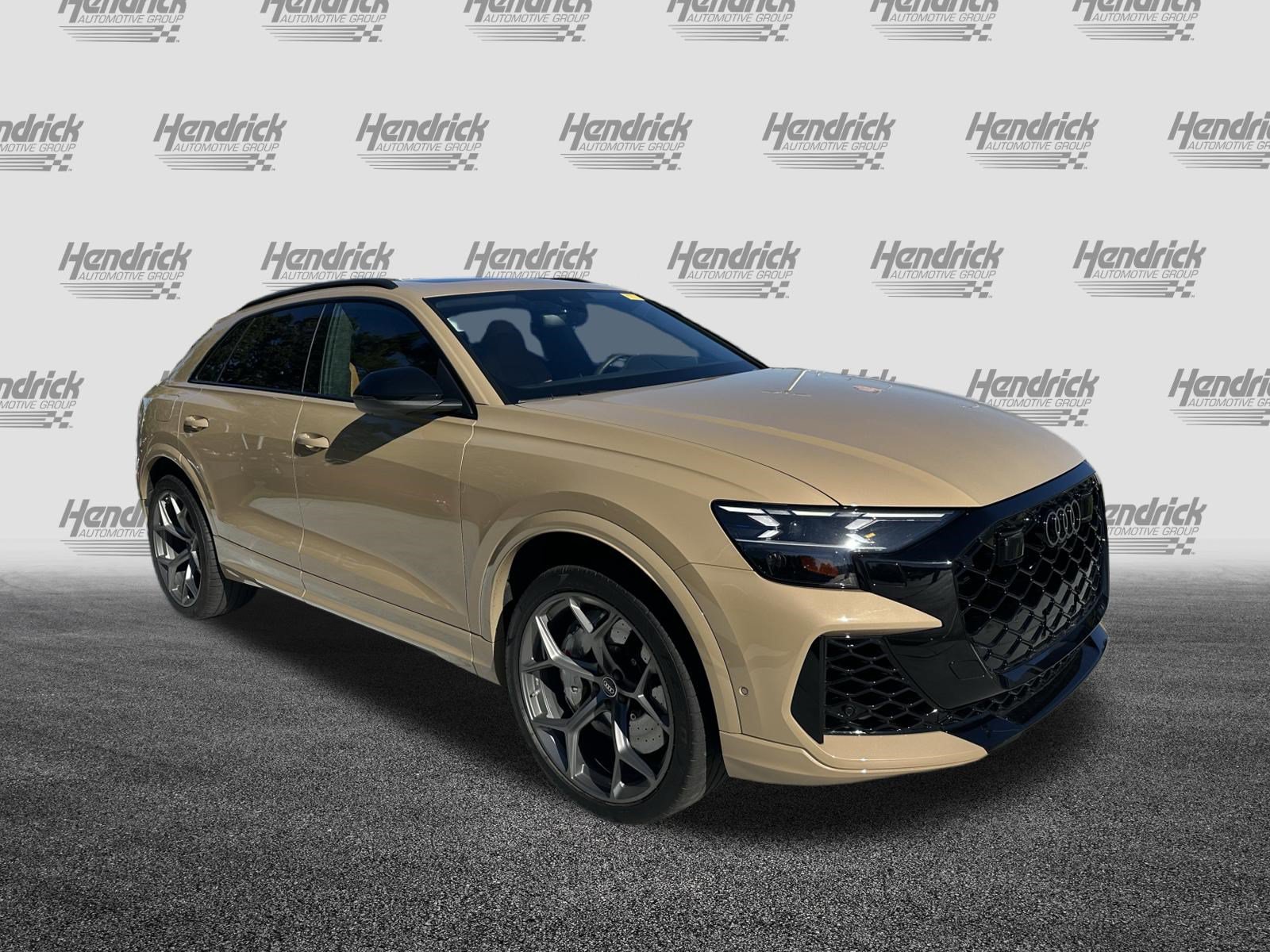 Used 2025 Audi RS Q8 performance AWD/4WD image 2