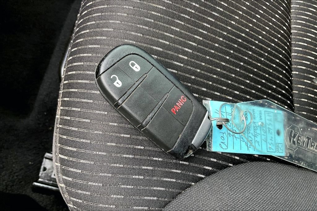 Used 2017 Dodge Journey SE w/ Flexible Seating Group FWD image 35