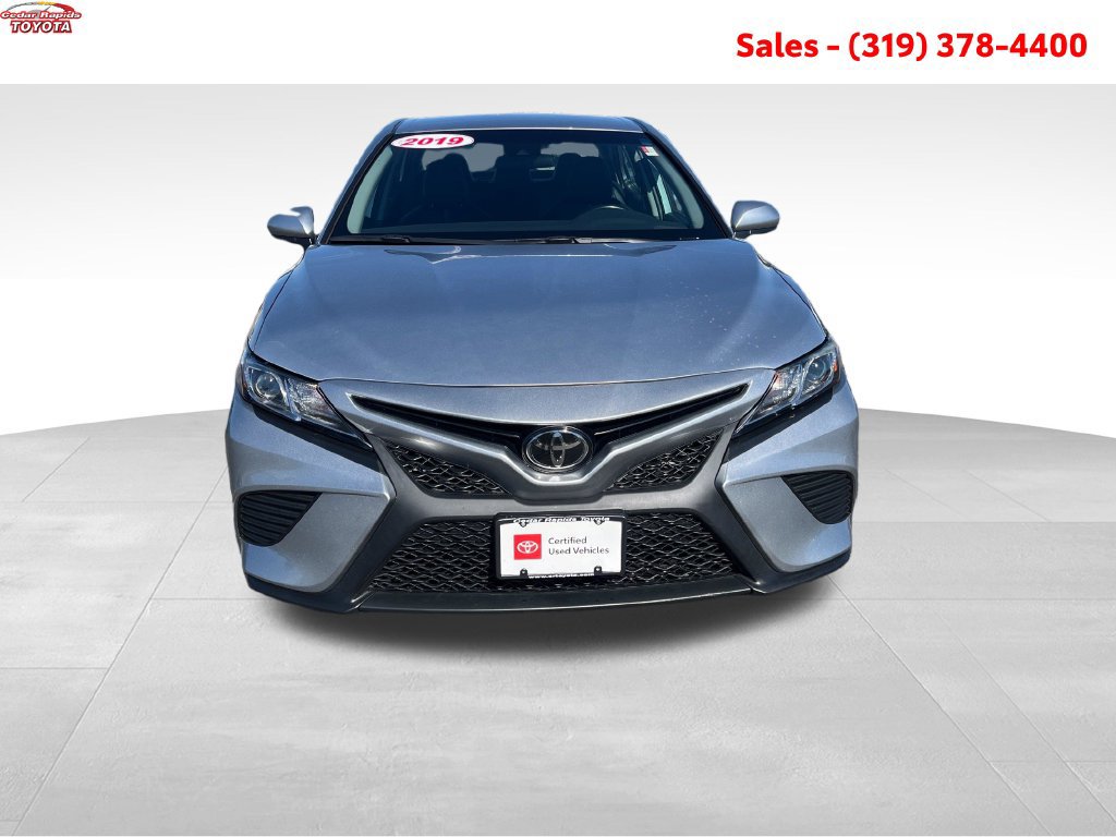 Certified 2019 Toyota Camry SE FWD image 11