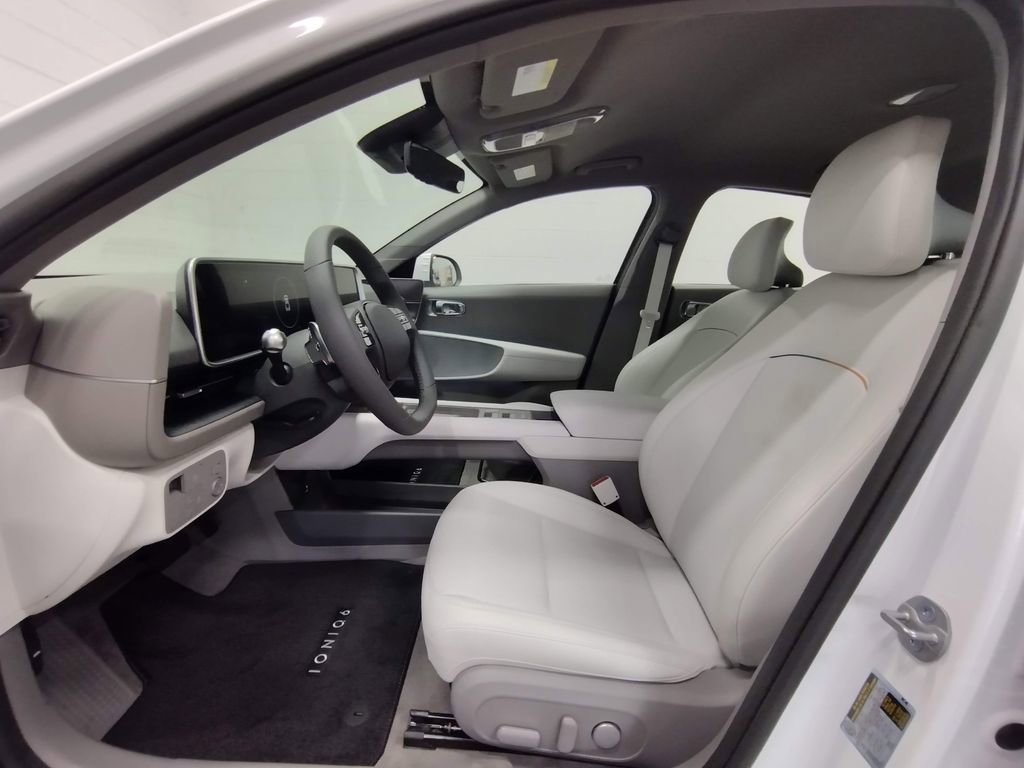 New 2025 Hyundai Ioniq 6 SEL AWD/4WD image 19