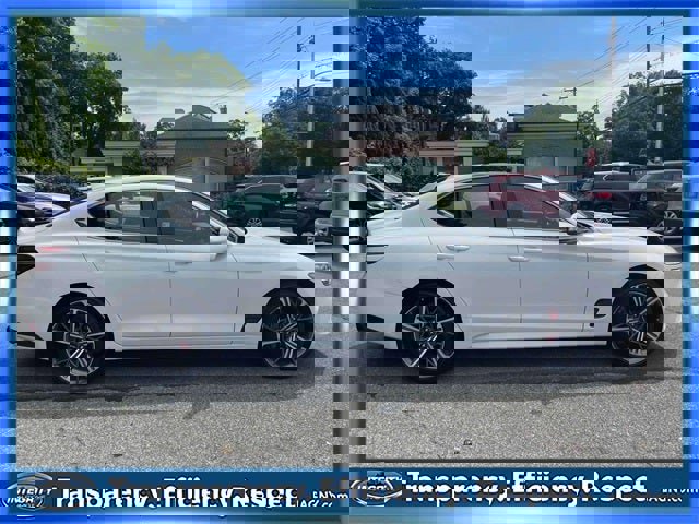 Used 2025 Genesis G70 2.5T w/ Sport Prestige Package image 8