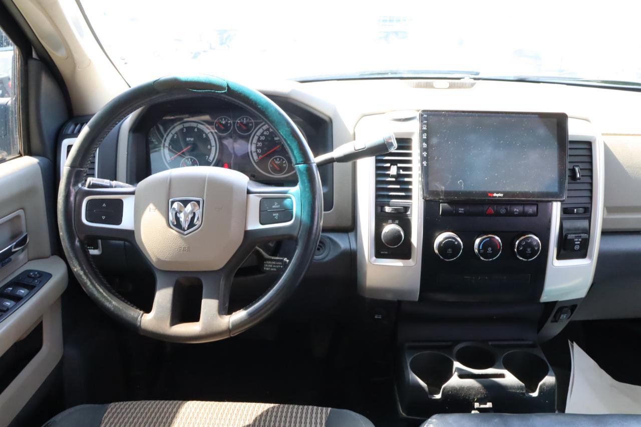Used 2011 RAM 2500 SLT w/ Technology Group AWD/4WD image 9