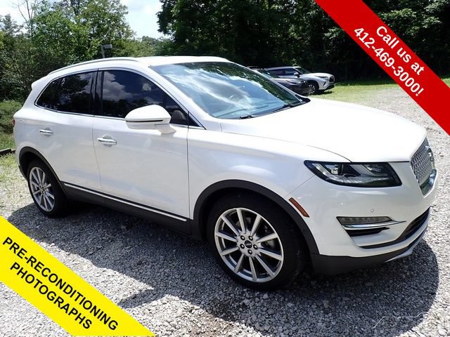 Used 2019 Lincoln MKC Reserve w/ MKC Technology Package FWD image 1
