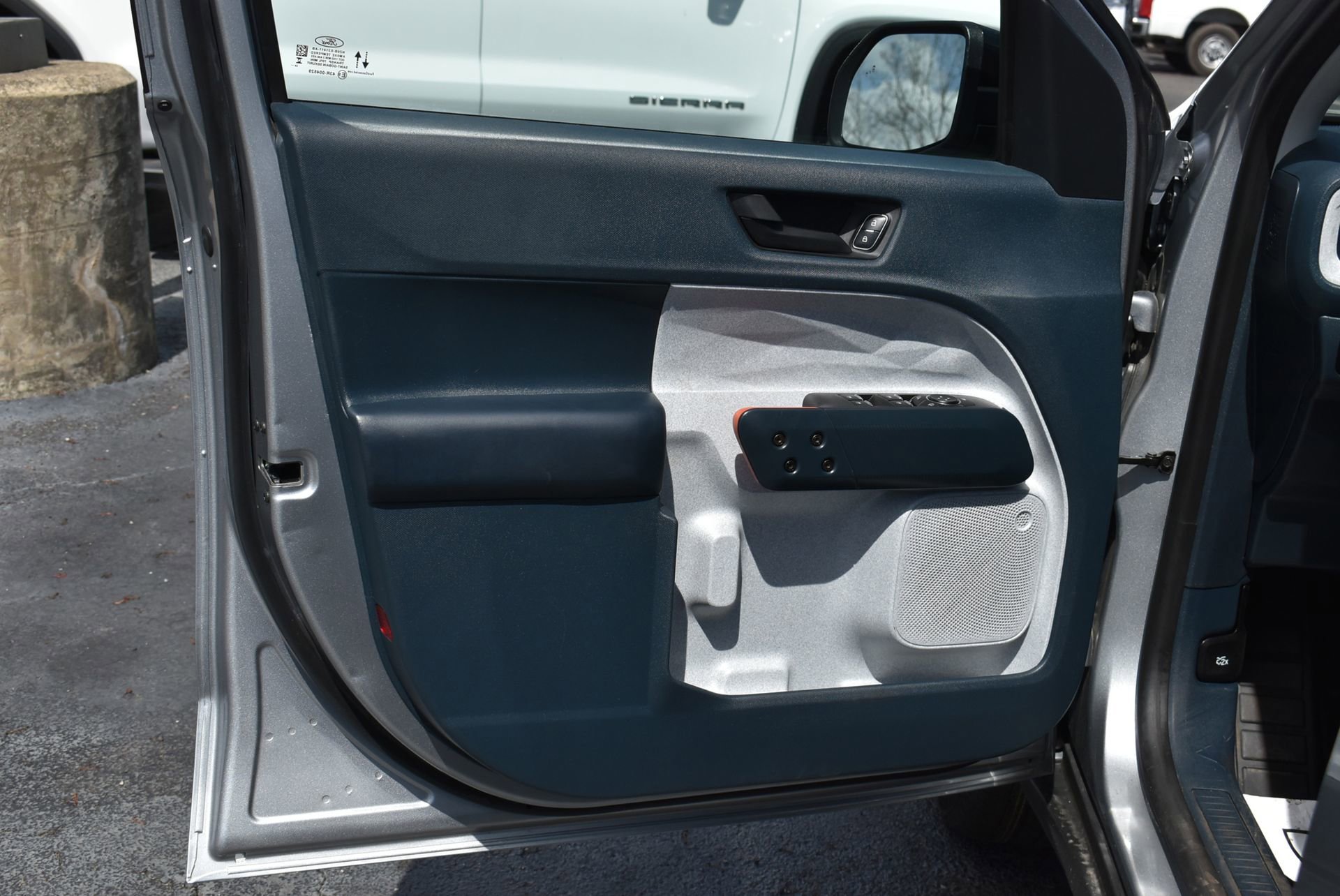 Used 2024 Ford Maverick XLT w/ XLT Luxury Package image 12