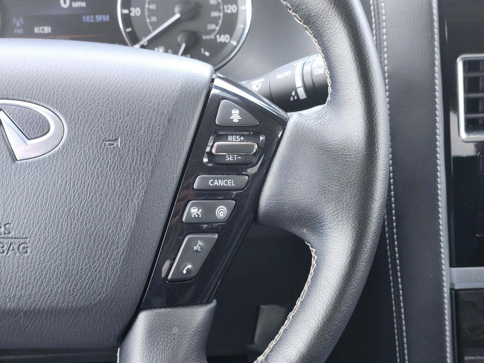 Used 2024 INFINITI QX80 Luxe RWD image 32