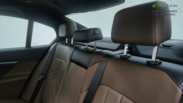Used 2024 BMW i5 eDrive40i w/ Convenience Package RWD image 31