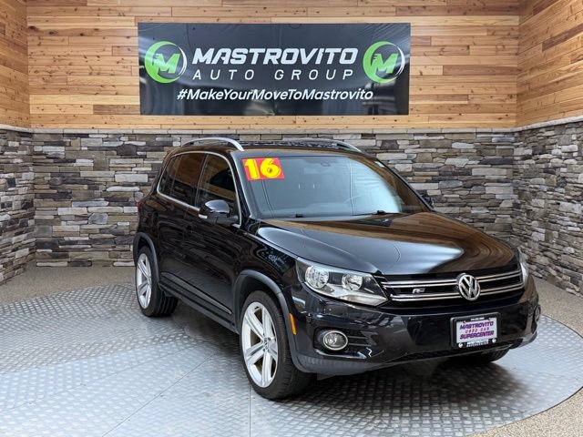 Used 2016 Volkswagen Tiguan R-Line AWD/4WD image 2
