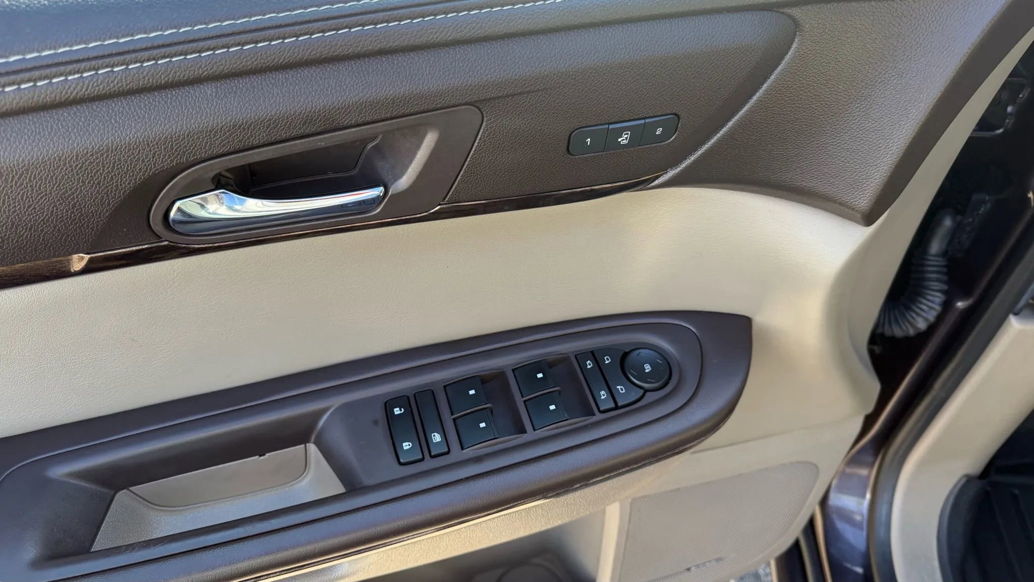 Used 2015 GMC Acadia Denali image 16