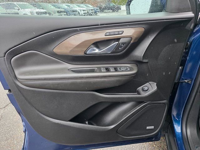 Used 2023 GMC Terrain Denali w/ Denali Premium Package image 27