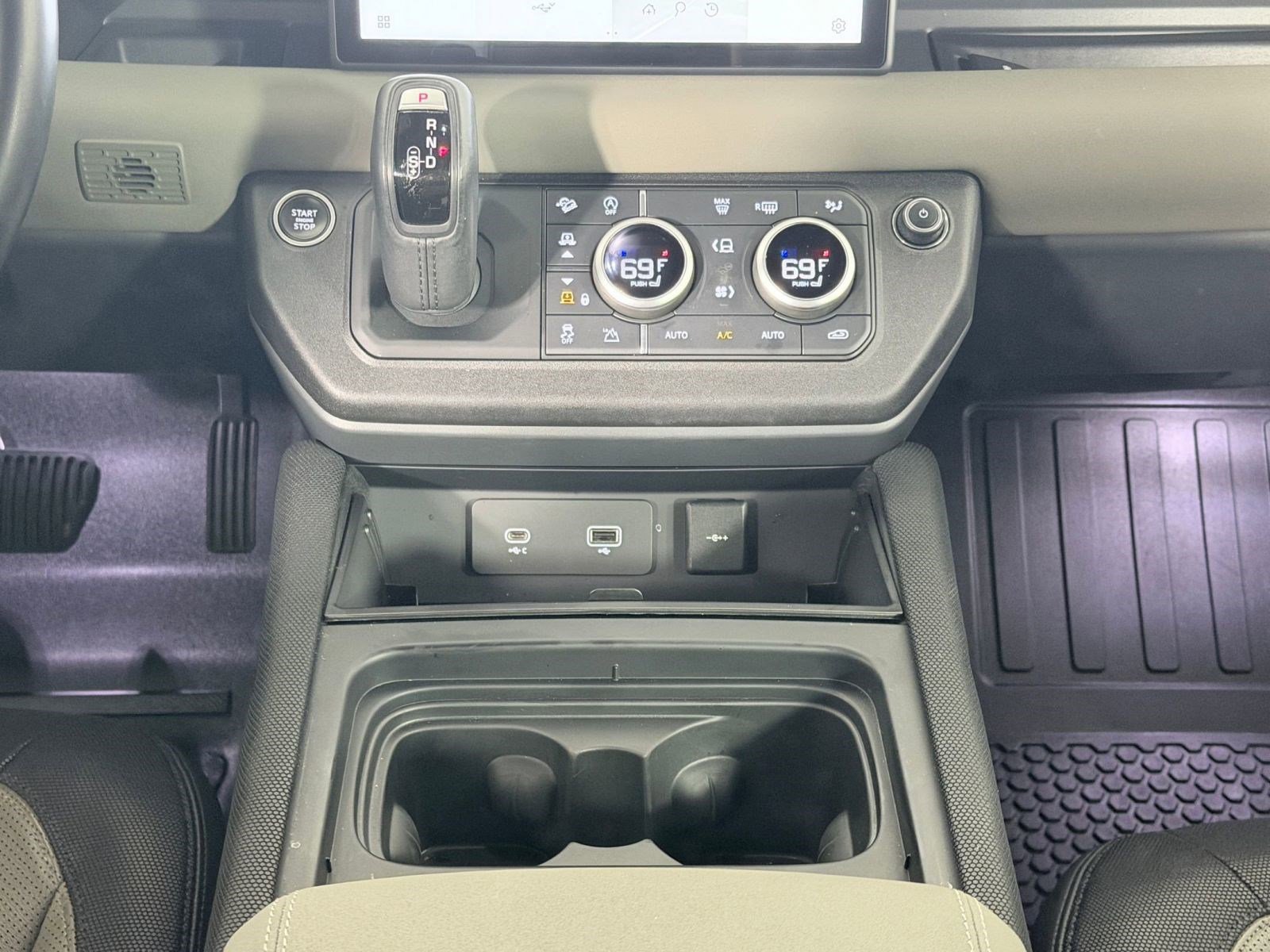Certified 2021 Land Rover Defender 110 X-Dynamic SE image 24