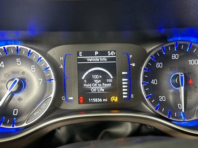 Used 2019 Chrysler Pacifica Touring Plus w/ Tire & Wheel Group image 18