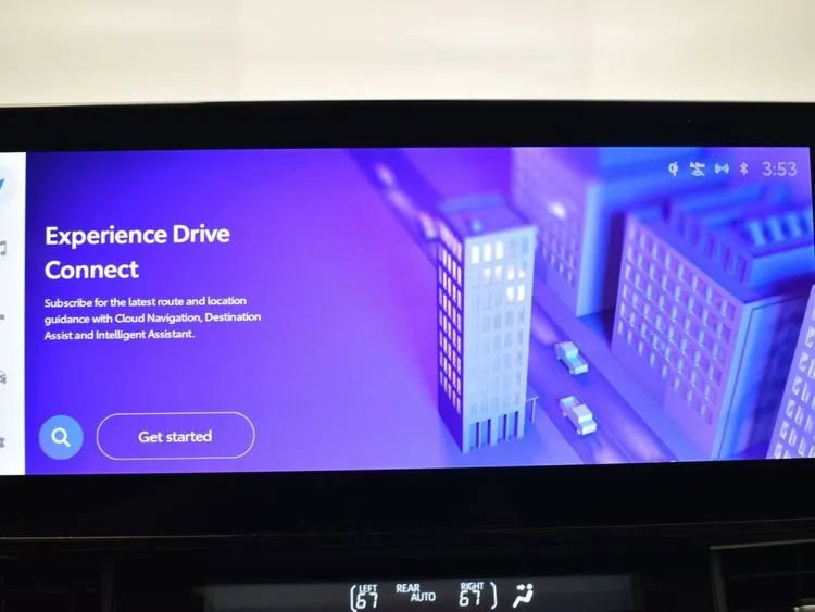 Used 2025 Toyota Sienna XLE image 31