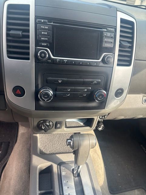 Used 2018 Nissan Frontier SV AWD/4WD image 17