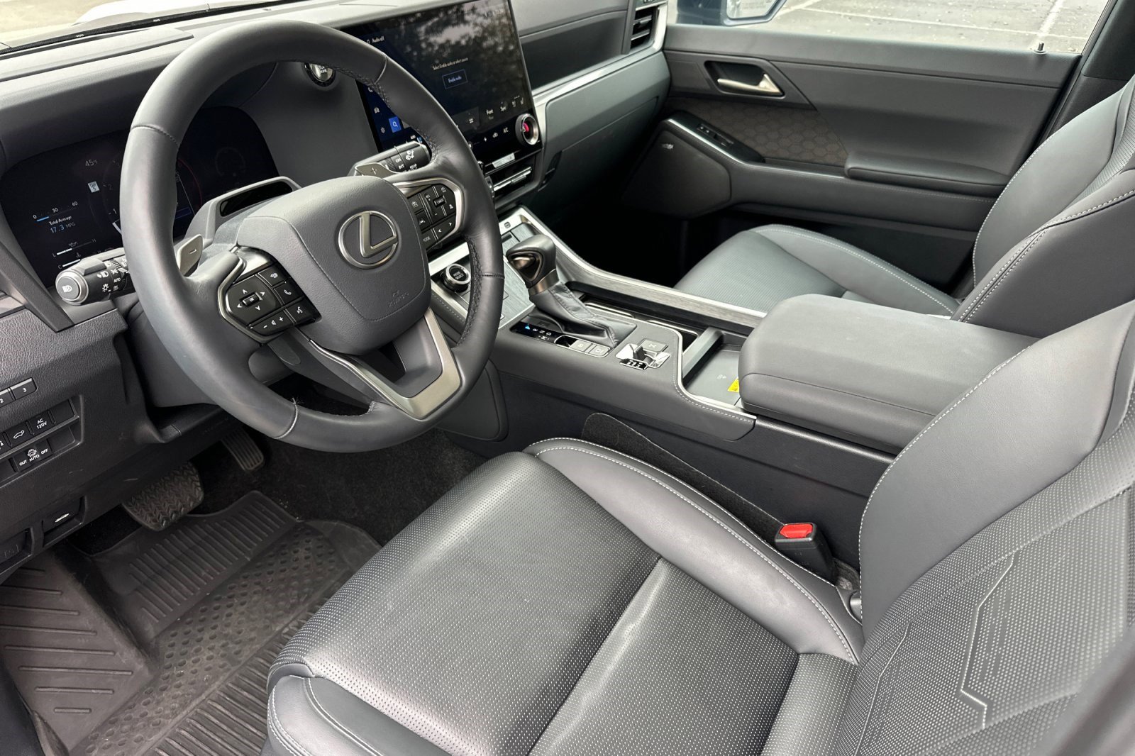 Used 2024 Lexus GX 550 image 11