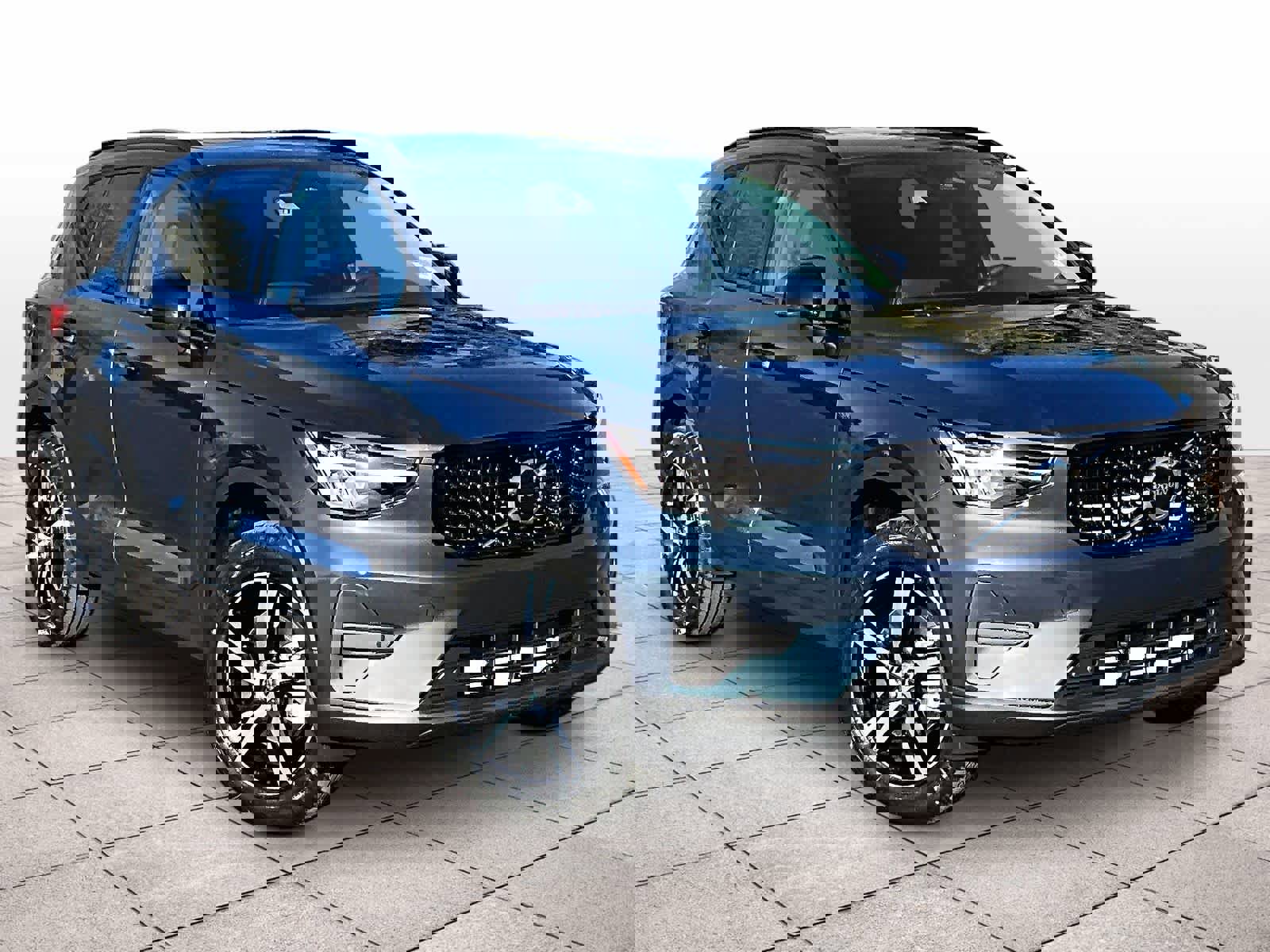 New 2026 Volvo XC40 B5 Core w/ Climate Package image 2