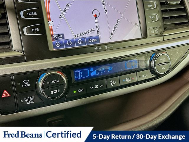 Used 2015 Toyota Highlander XLE image 18