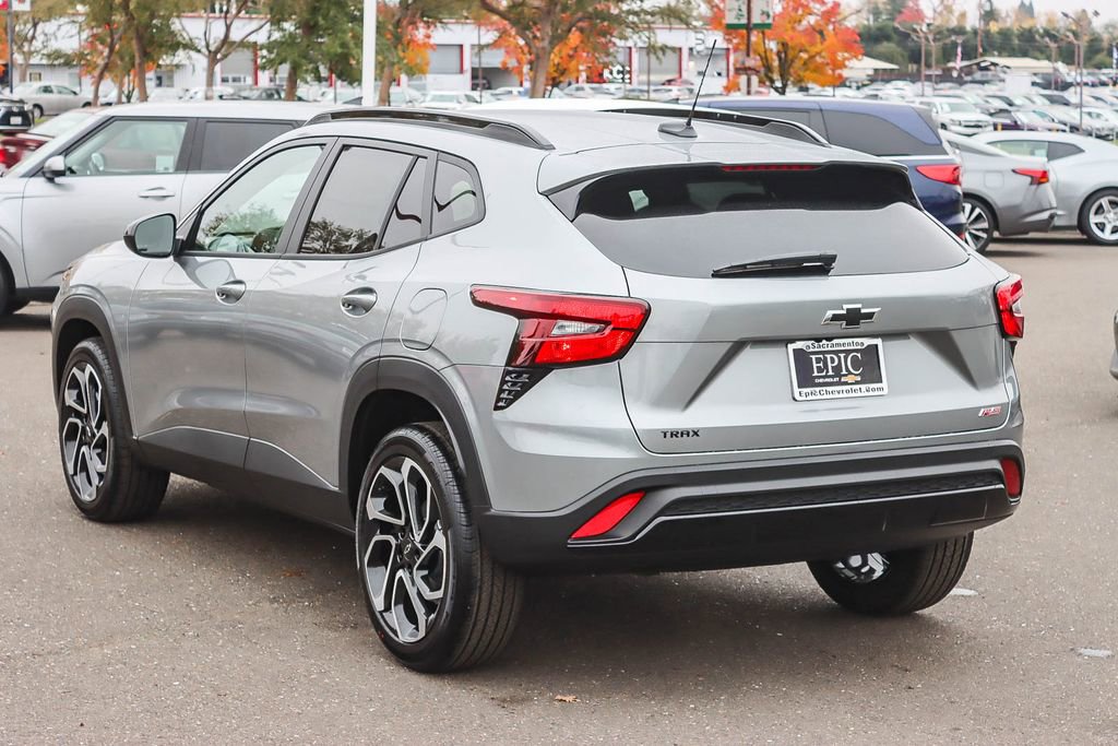 New 2026 Chevrolet Trax RS image 2