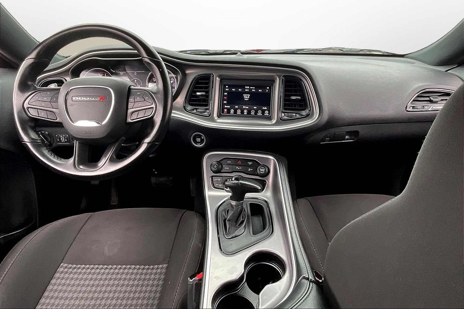 Used 2022 Dodge Challenger GT image 14