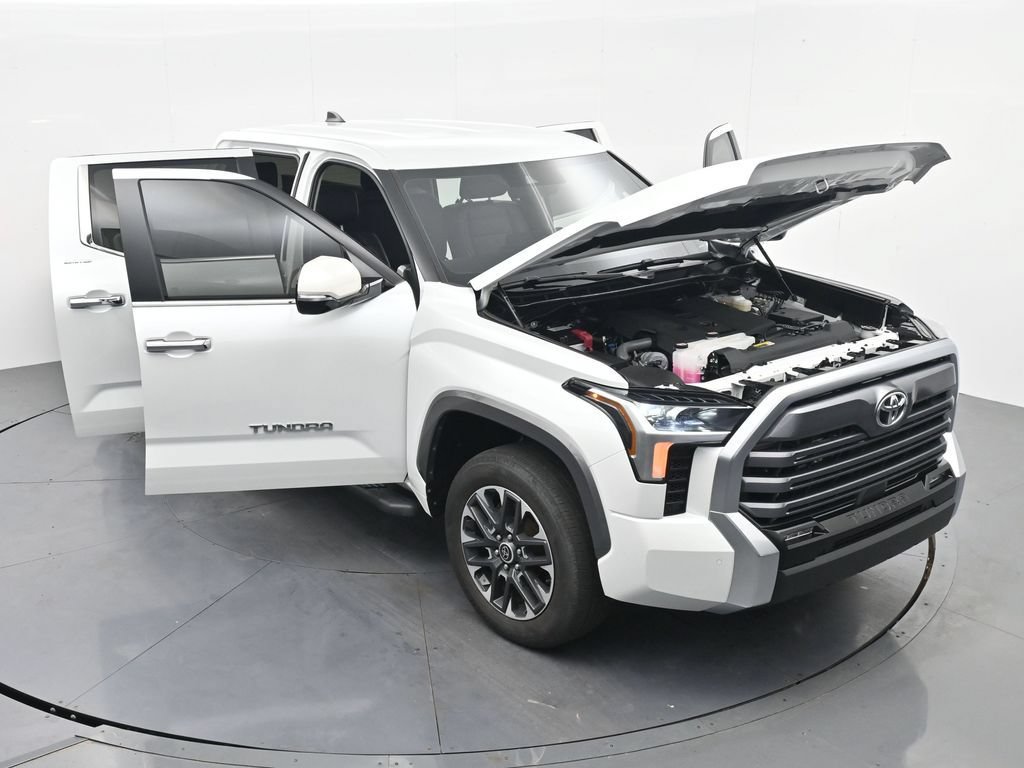 Used 2024 Toyota Tundra Limited AWD/4WD image 45