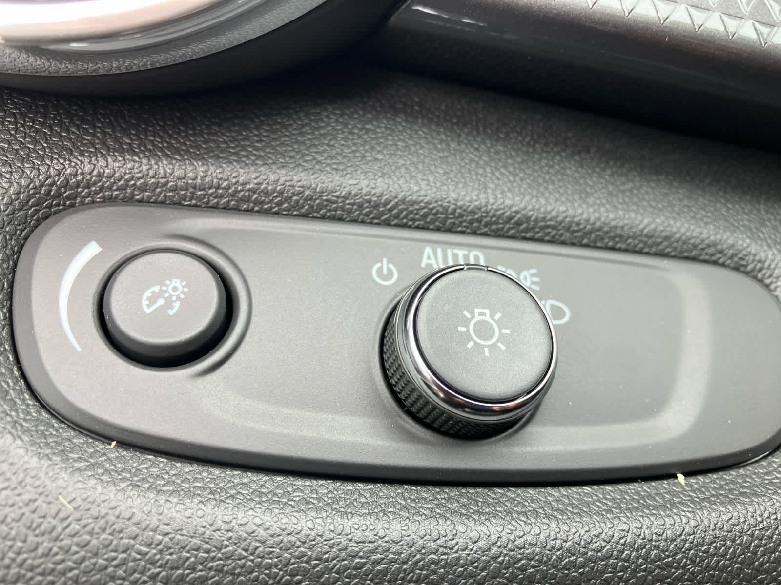 New 2026 Chevrolet Trax ACTIV w/ Driver Confidence Package image 14