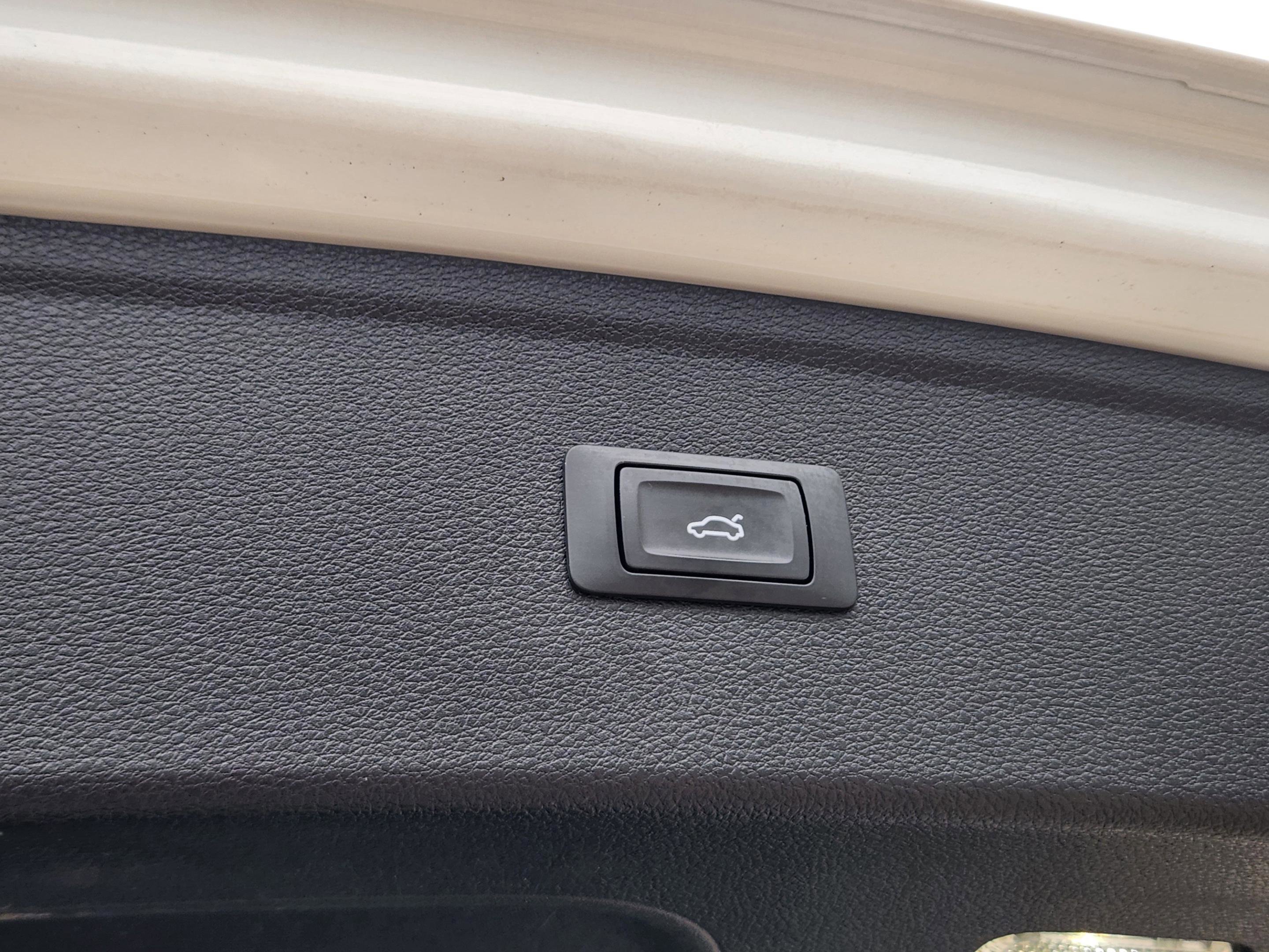 Used 2019 Audi Q5 2.0T Premium image 30