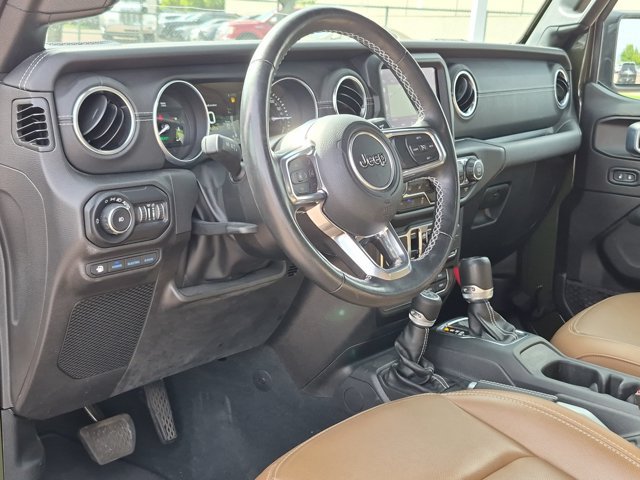 Used 2022 Jeep Wrangler Unlimited Sahara w/ Cold Weather Group AWD/4WD image 9