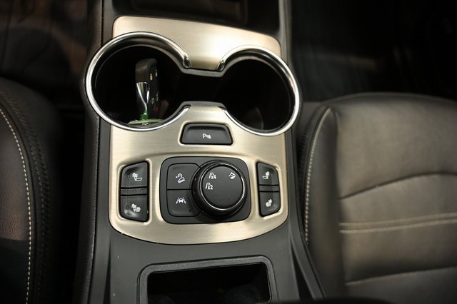 Used 2022 GMC Terrain Denali w/ LPO, Floor Liner Package image 19