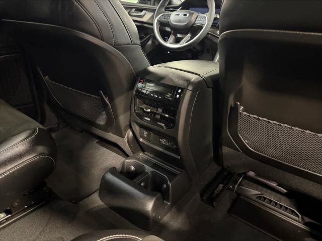 Certified 2025 Jeep Grand Cherokee L Altitude AWD/4WD image 24