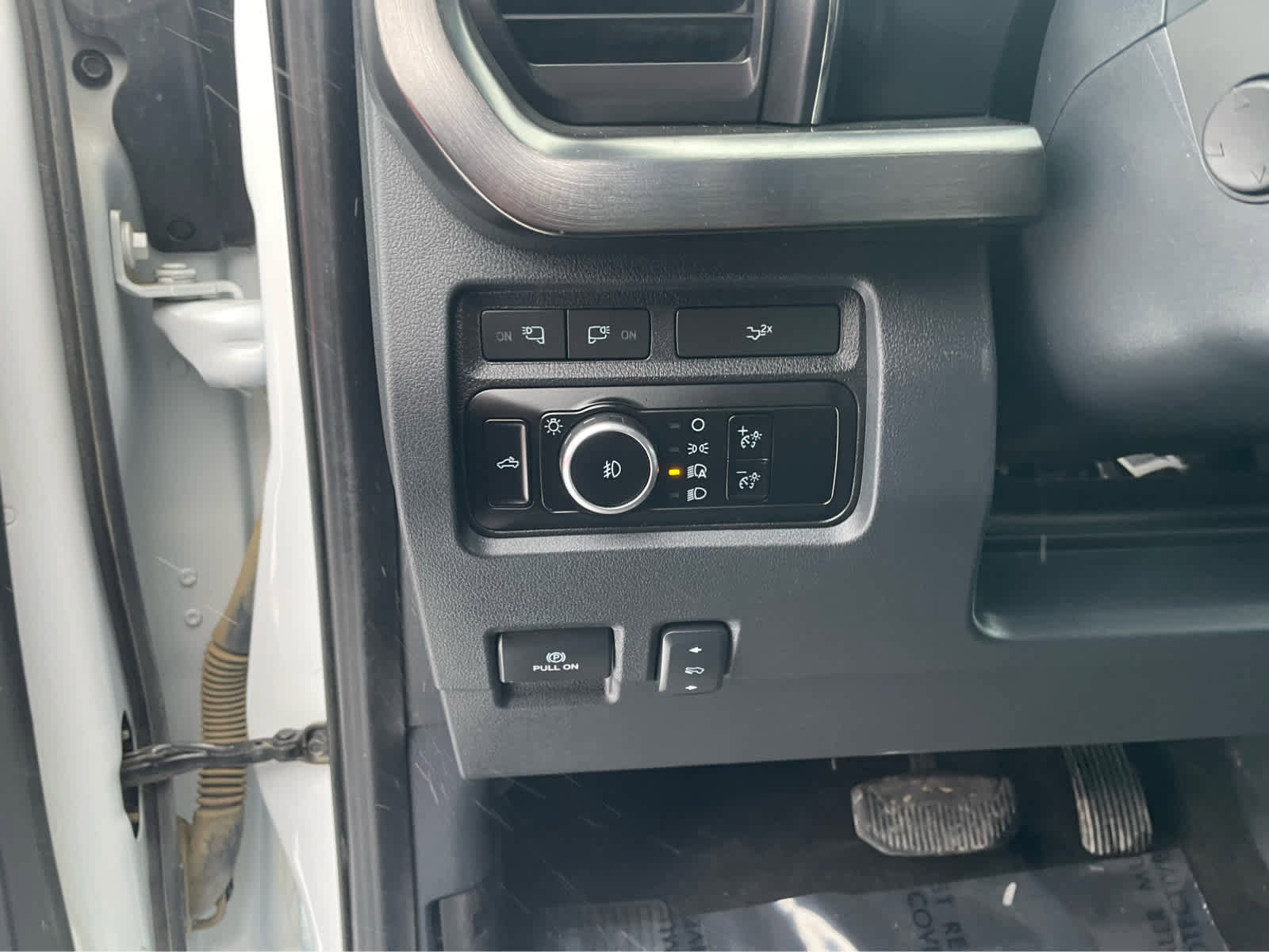 Used 2023 Ford F250 Lariat w/ Chrome Package image 14