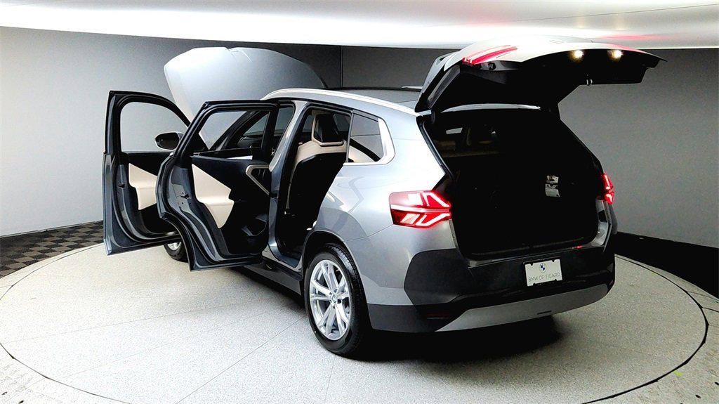 Used 2025 BMW X3 xDrive30i w/ Premium Package image 14