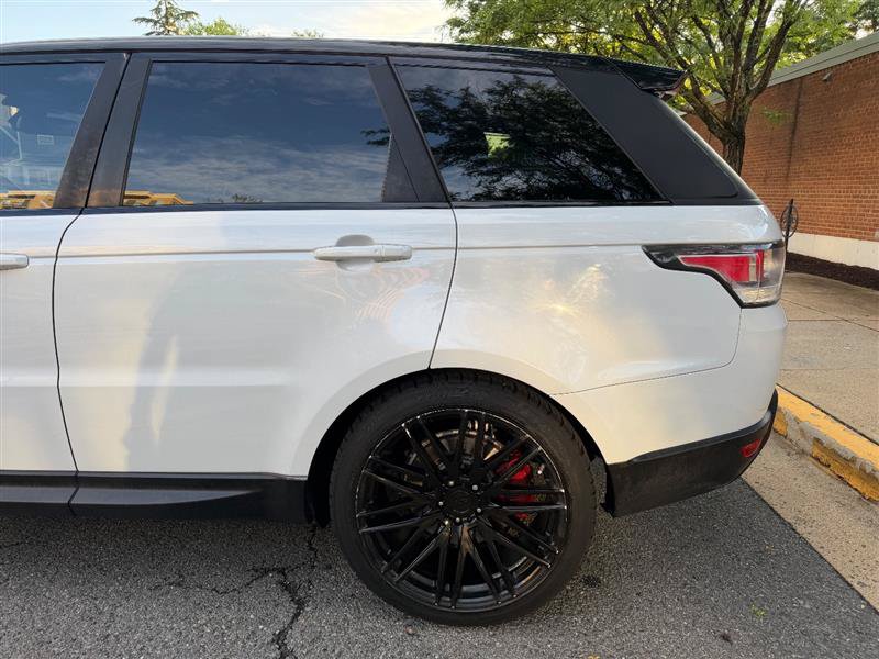Used 2016 Land Rover Range Rover Sport HSE AWD/4WD image 12