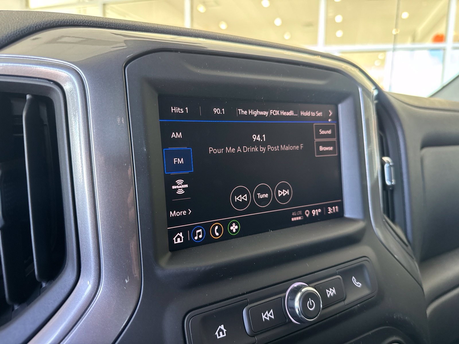 New 2026 Chevrolet Silverado 1500 Custom AWD/4WD image 27